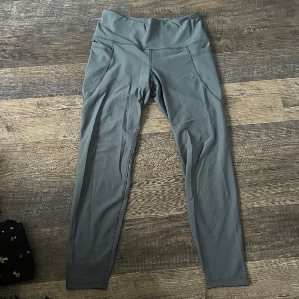 Old Navy Active Black High-Rise Leggings